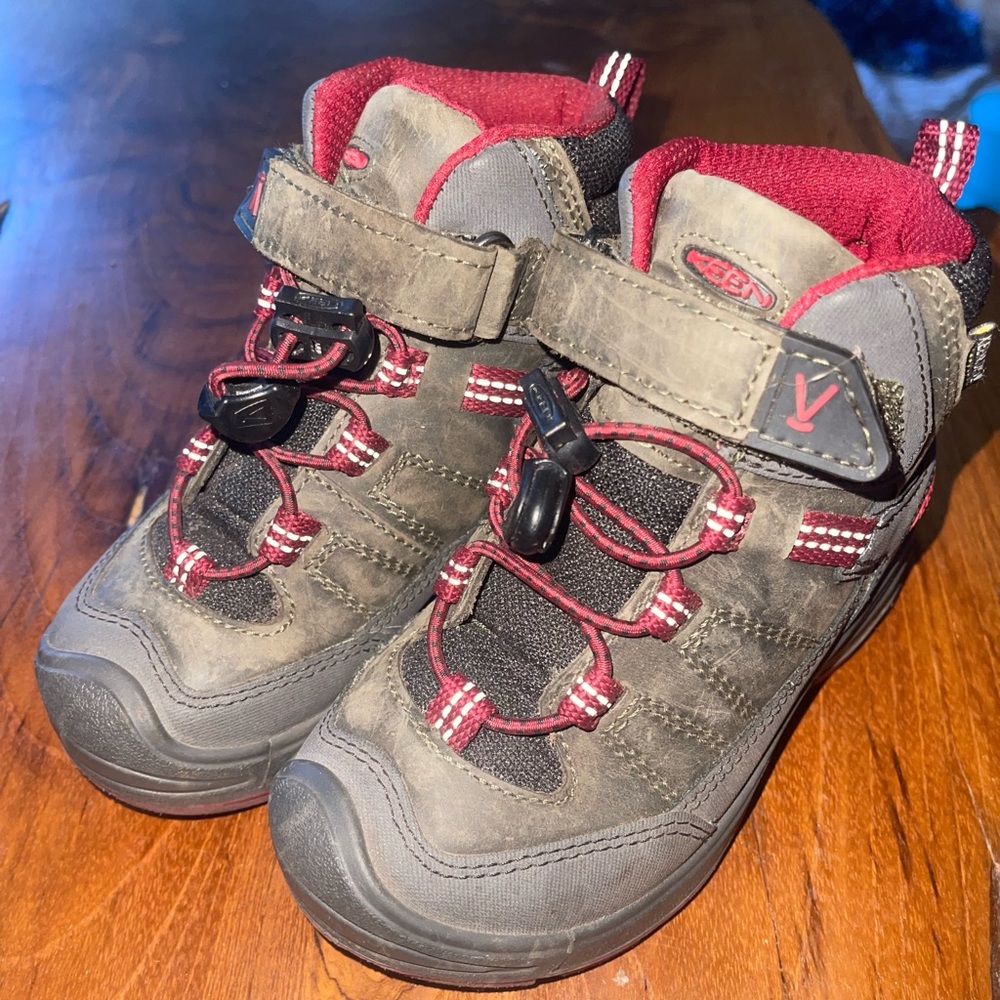 Keen hiking boots